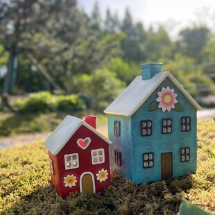 可爱童话风格蘑菇草屋装饰花园手绘摆件艺术烛台创脂家居礼物