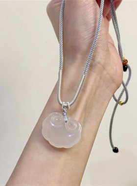 叶优里中式古风如意锁吊坠项链简约百搭气质玉髓编织锁骨链颈饰