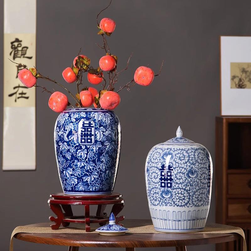 复古青花冬瓜罐新婚喜字陶瓷花瓶青花瓷摆件中式蓝底台面装饰罐