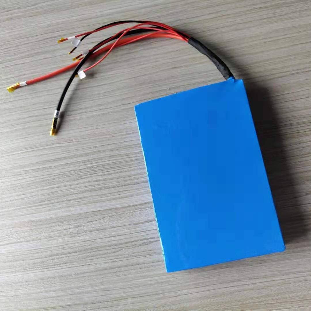 出口高品质2000F超级电容模组3000F汽车启动电源16V助力爱车启动