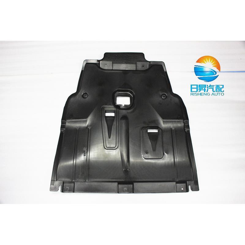 适配奔驰B级W246W245B160B180B200A160A180发动机下护板挡泥板