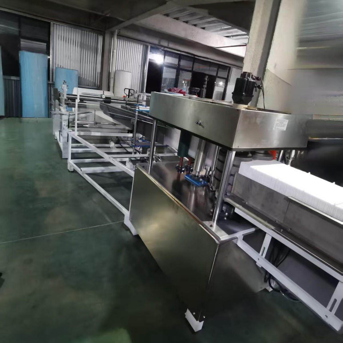 供应一次性无纺布床单折叠机美容美发毛巾机器洗脸巾生产加工设备