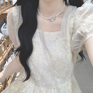 法式初恋杏色刺绣连衣裙女夏高级感气质收腰泡泡袖仙女温柔风长裙