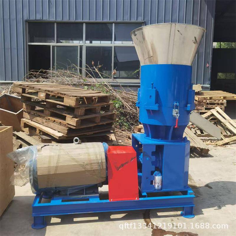 养鸡场麸皮谷物饲料颗粒机鱼饲料机简易小型饲料粉碎搅拌颗粒机