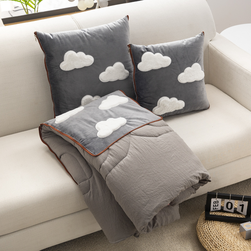 意大利绒贴布绣抱枕被子两用靠垫午休小被子车上沙发靠枕被