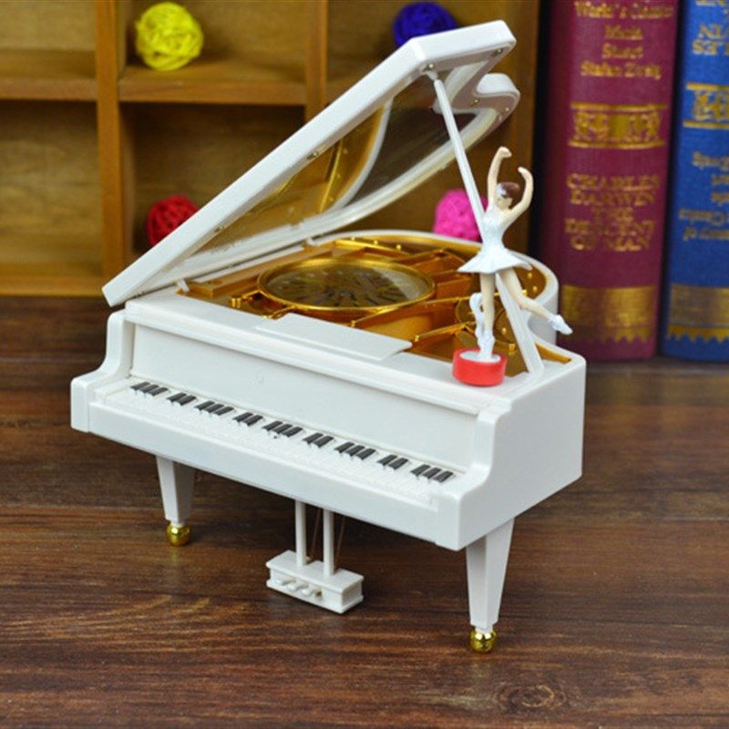 创意生日礼物钢琴音乐盒八音盒送女友女生闺蜜同学惊喜毕业小礼品