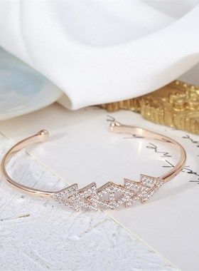 简约时尚几何镂空菱形镶嵌闪耀小钻优雅气质淑女风开口款手镯女生