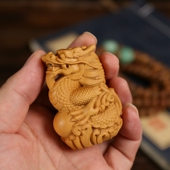 小叶黄杨木雕实木雕刻木质盘玩生肖龙文玩龙年摆件手把件祥龙戏珠