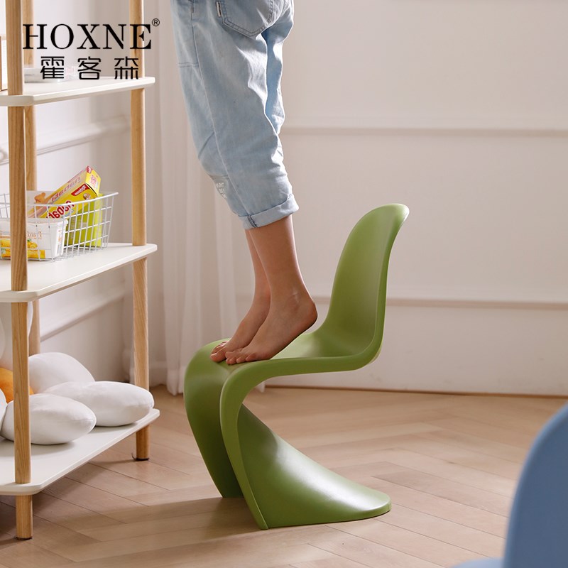霍客森定制椅子儿童潘东椅休闲时尚儿童餐椅简约艺术个性塑料椅子