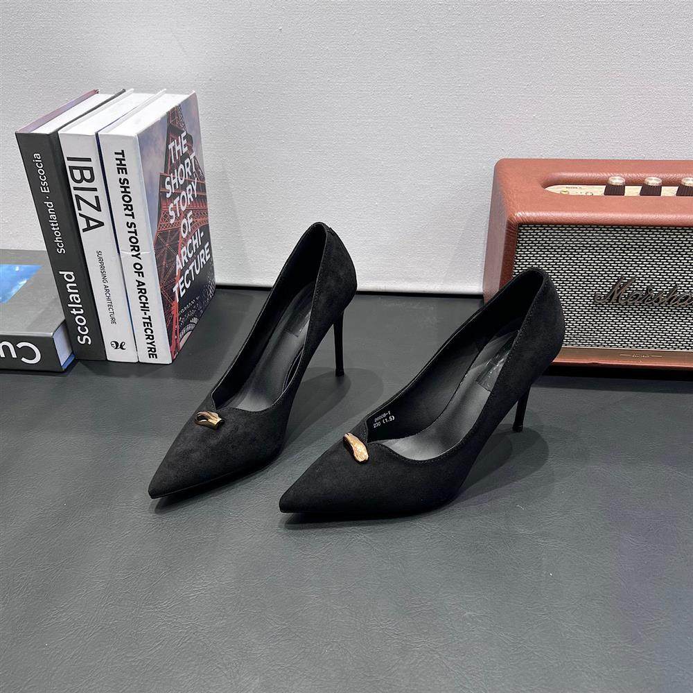 法式尖头绒面浅口高跟鞋女2026春新款气质百搭气质名媛细跟单鞋女