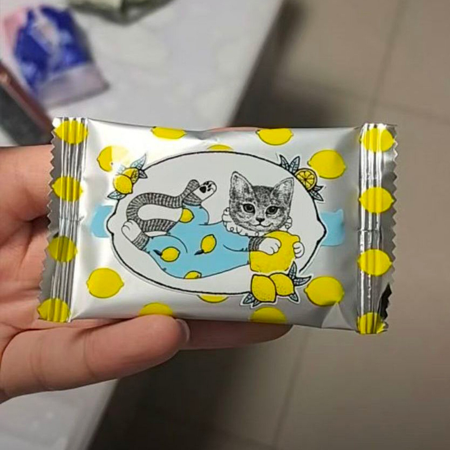 奥力给香水柠檬夹心饼干小猫柠喵柠薄饼独立小包休闲解馋儿童零食