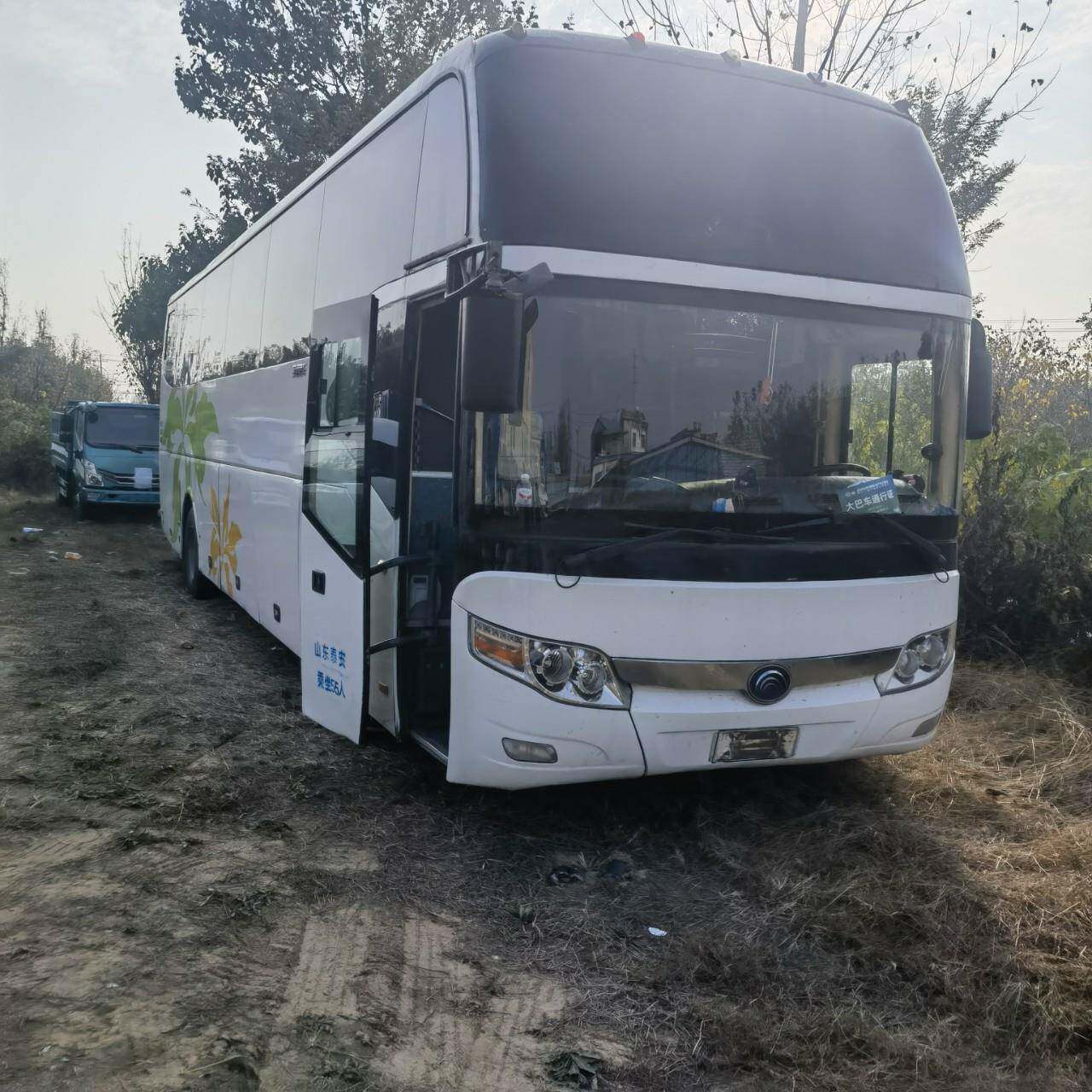 13出口公司自用巴通55宇座大车 ，车况精品，公里数小 丰田海狮客