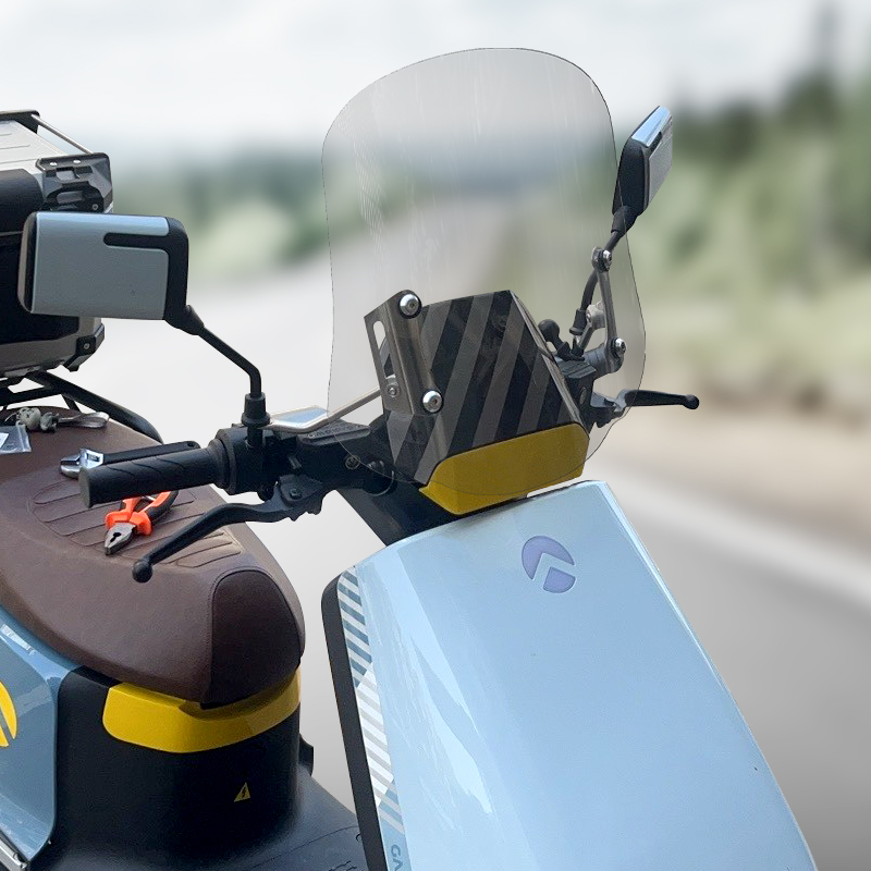 适用于金箭星迈700S电动车前挡风玻璃玻璃改装加厚升降透明挡风板