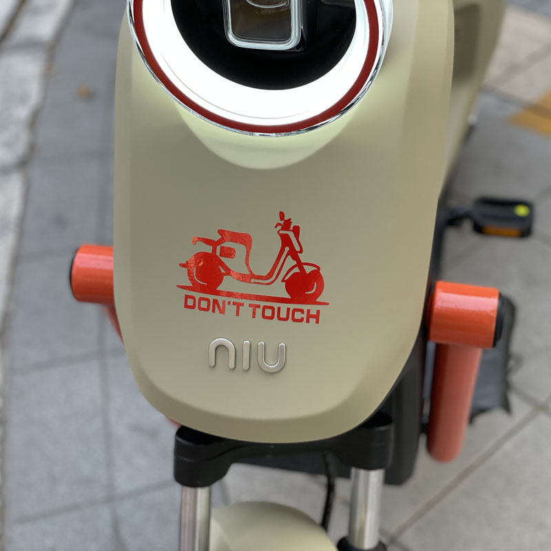 小牛新U+ uqi 创意车身剪影U2别碰我的电动车个性装饰贴纸反光贴