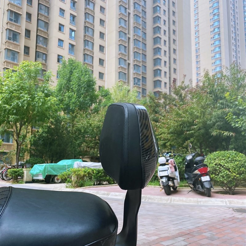 深远009加高靠背小牛U系/A7/A8/T90等短尾一体坐垫通用增高靠垫