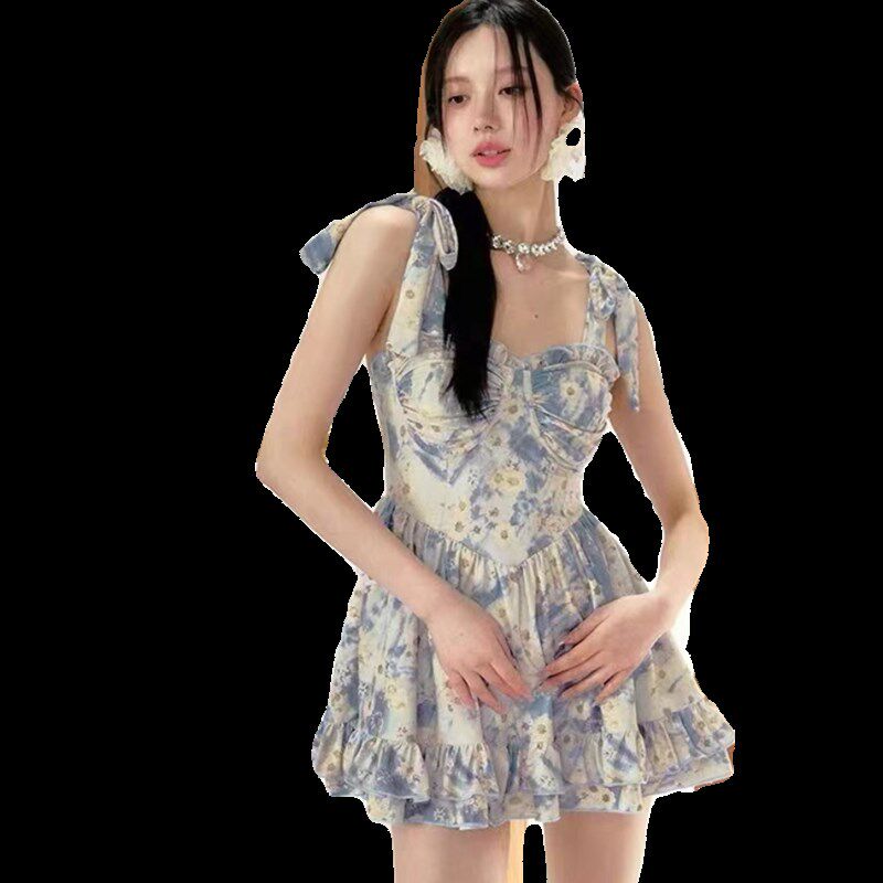 泳衣女温泉秋冬连体海边度假纯欲风连体裙式平角裤显瘦遮肚保守