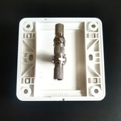 二进一出有线数字电视一分二 背面一进一出二分支英制F头插座面板