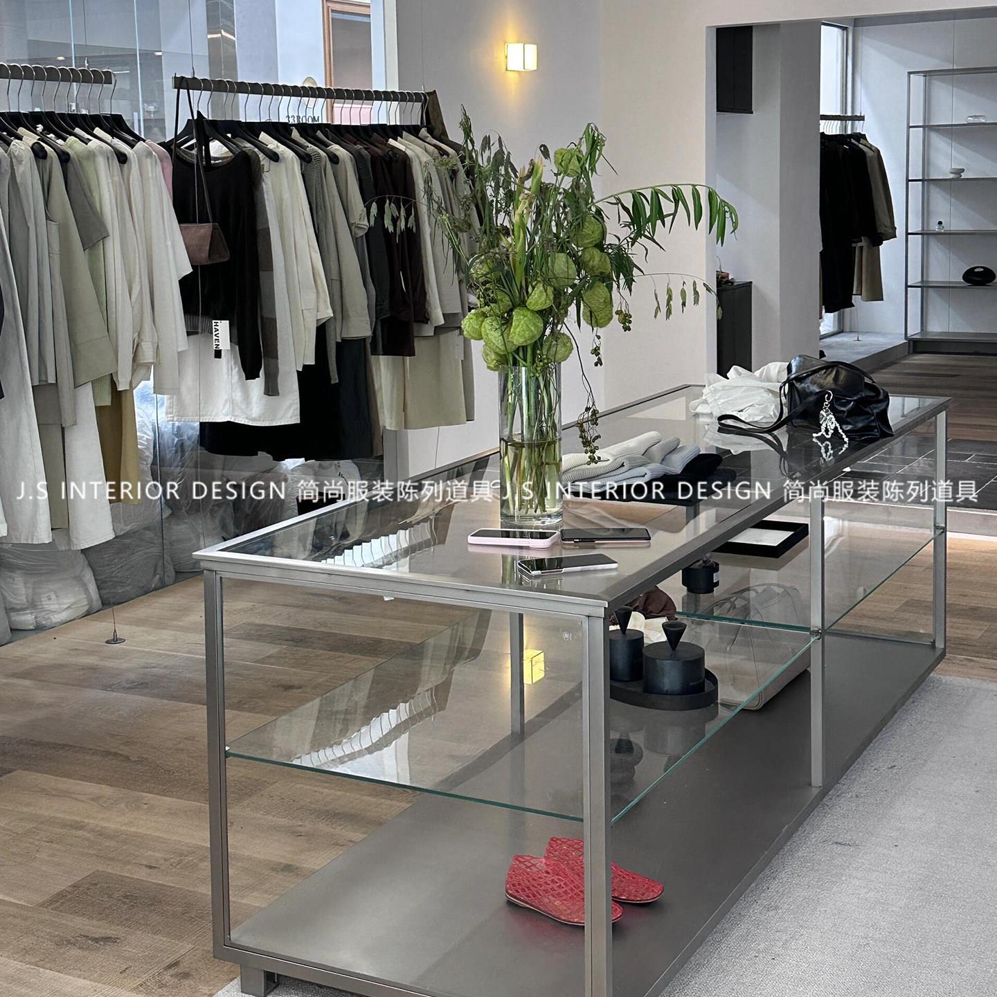 服装店不锈钢中岛台女装店流水台玻璃展示架工业风中岛陈列置物台