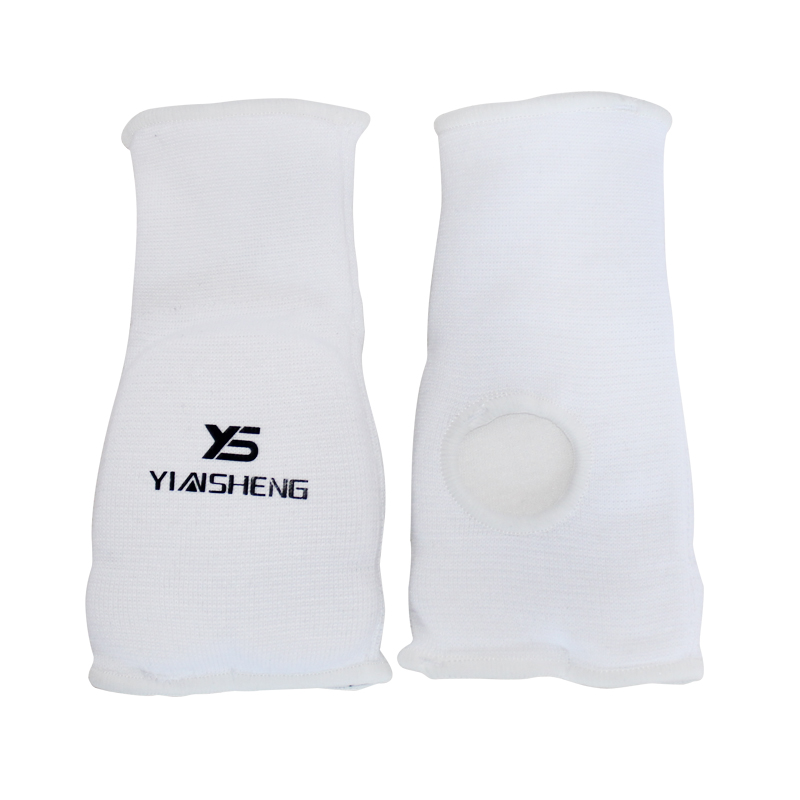 极真会空手道拳套 露指两排并指一击手套 跆拳道护手空手道拳套