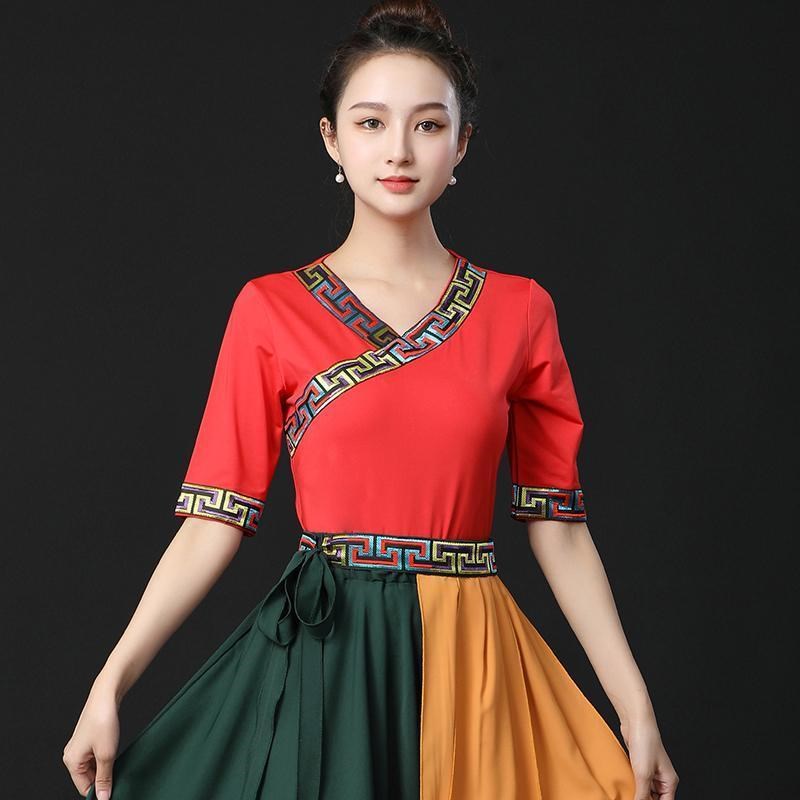 广场舞服装民族风舞蹈演出服上衣中老年跳舞衣服牛奶丝表演服装夏