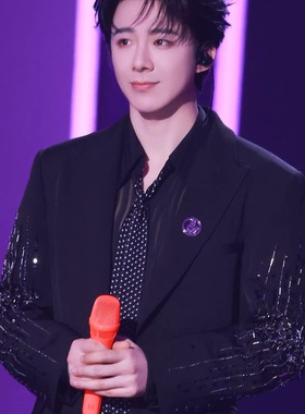 刘宇宁明星同款黑色重工钉珠西装男高级感垫肩晚宴舞台风西服外套