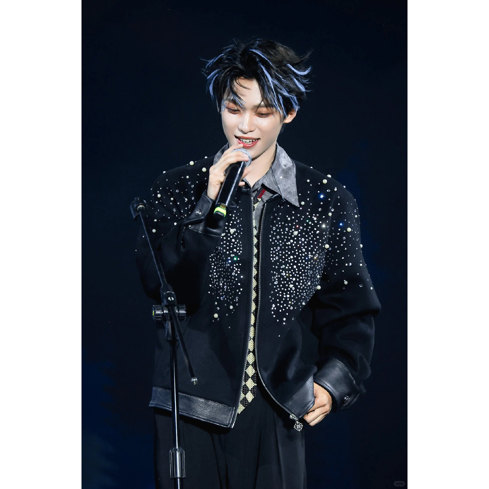 梓瑜明星同款黑色拼皮铆钉西装外套男时尚宴会潮流舞蹈舞台西服潮,男装,休闲西服,淘宝优惠券,粉丝福利购,淘宝优惠卷