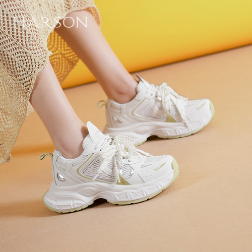 哈森春夏网面透气厚底老爹鞋女时尚珠饰青春活力休闲鞋HCL251001