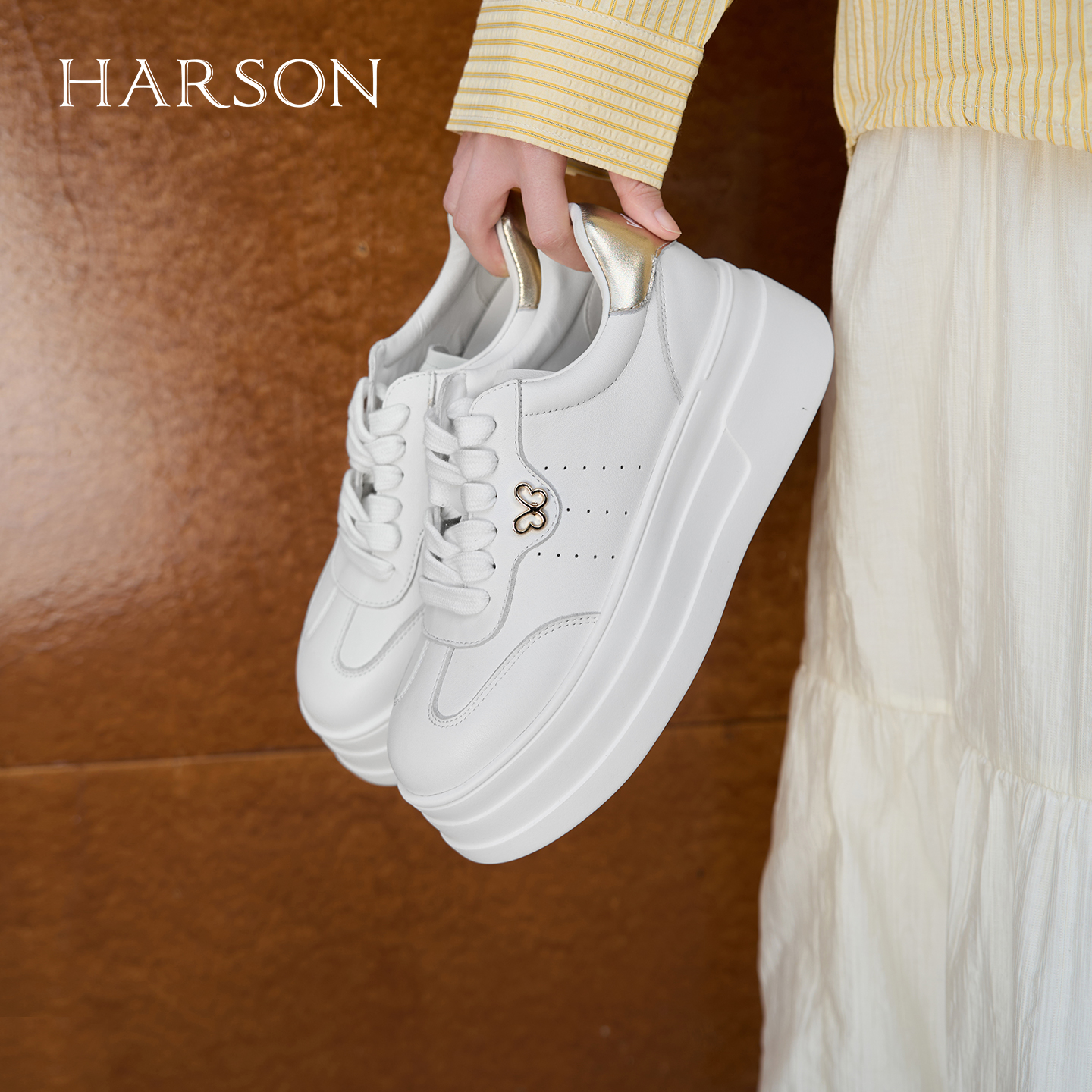 哈森厚底松糕鞋2025新款小白鞋小个子增高运动鞋休闲鞋HWCL250111