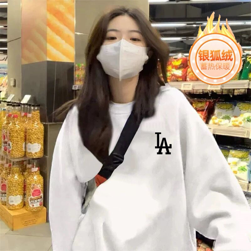 冠军2026超火减龄卫衣女款圆领高质量黑无帽内搭中学生超好看外套,女装/女士精品,卫衣/绒衫,淘宝优惠券,粉丝福利购,淘宝优惠卷