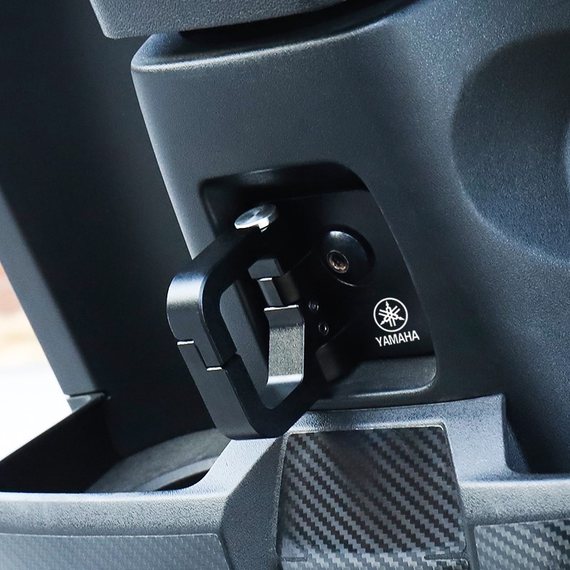 适用新款雅马哈兴鹰125改装挂钩铝合金前置物头盔挂勾 摩托车配件