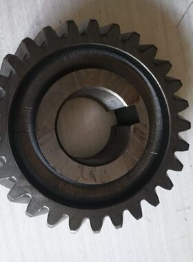 EQ240东风车分动箱中桥驱动齿轮28齿孔厚48 1800C-412