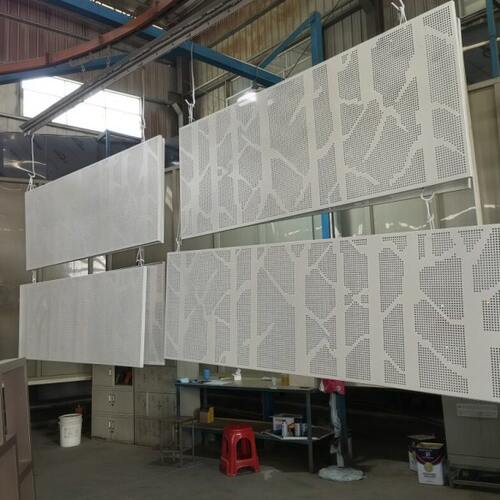 高铁地铁雕花镂空天花吊顶包柱铝单板外墙冲孔圆型弧型铝单板厂家