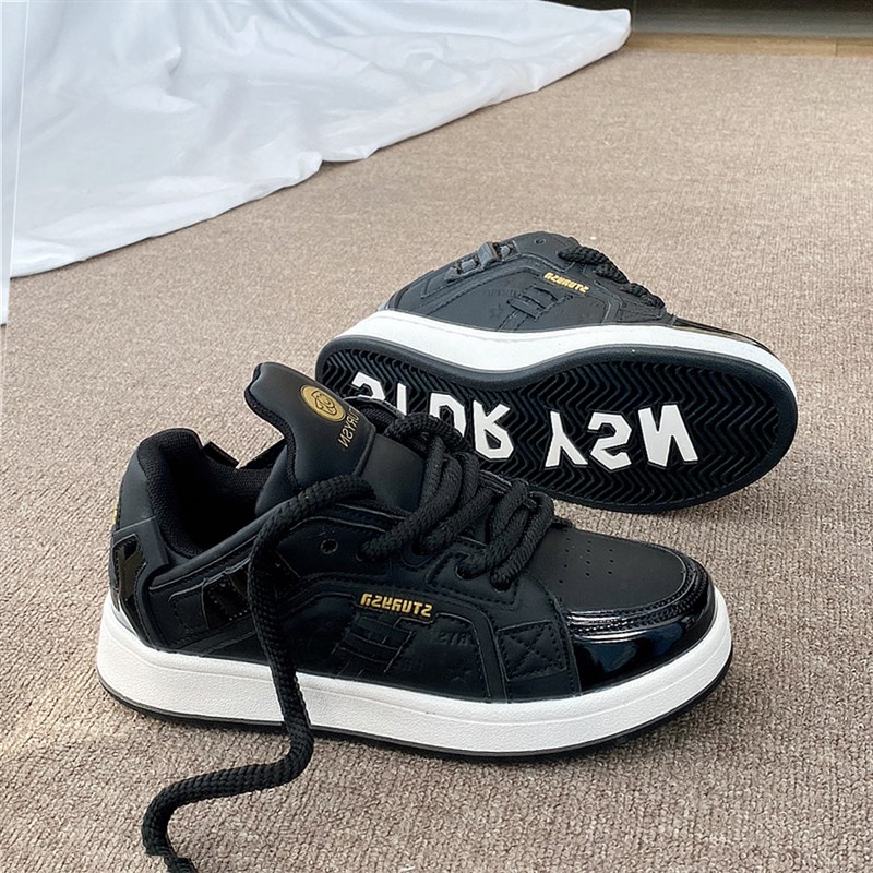 港风男鞋黑色小众复古学生百搭运动休闲板鞋2024秋季新款德训鞋女
