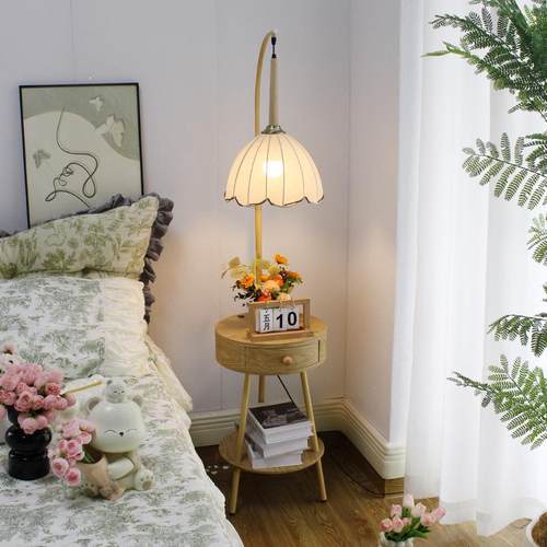 奶油风落地灯客厅沙发边几氛围茶几摆件卧室床头柜台灯置物架一体