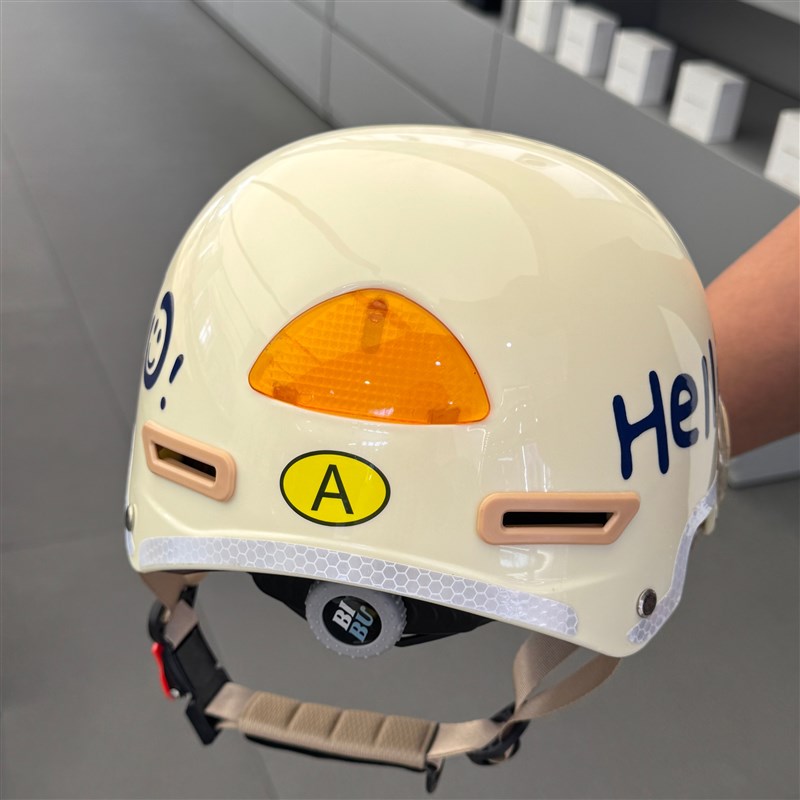 电动汽车头盔女子自行车3C认证全赛季男子摩托车夏季2025新款女性