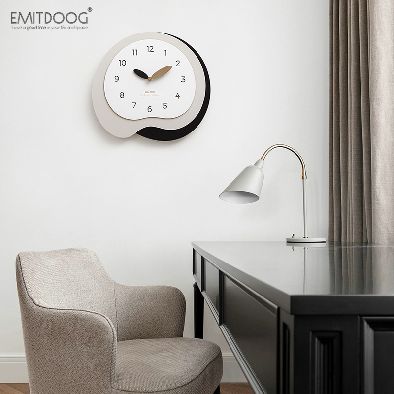 EOG免打孔网红简约时钟表客厅创意家用北欧N轻奢2022新款挂钟