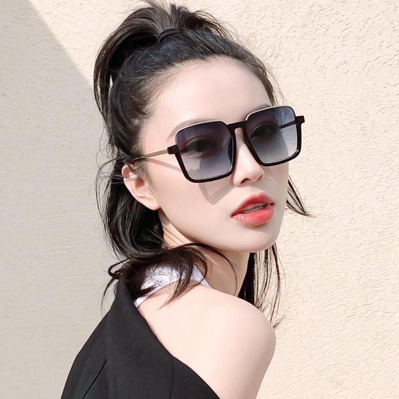 2026新款太阳眼镜女高级感太阳眼镜个性圆脸方形偏光太阳眼镜大脸
