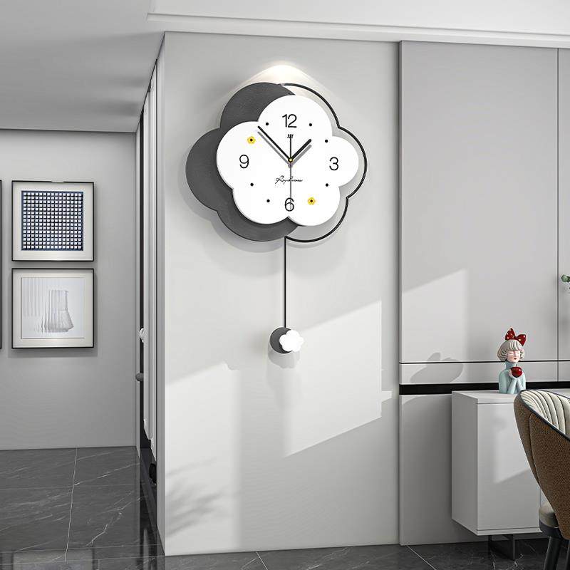 现代简约挂钟钟表客厅家用时尚网红创意餐厅静音挂墙时钟高级感