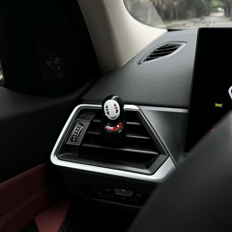 无脸男系车内饰品摆件汽车上中控台2024新款网红车载好物