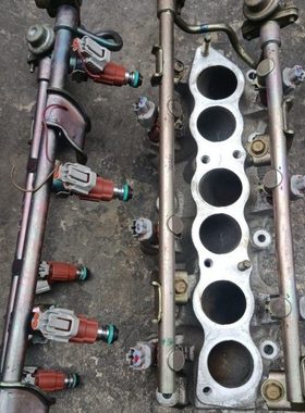 风度A33 VQ20 VQ30 天籁2.3 VQ23喷油嘴