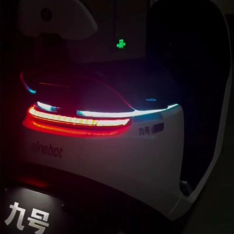 九号小牛电动车氛围灯坐垫行车灯台铃苍穹七彩流水灯外卖车改装