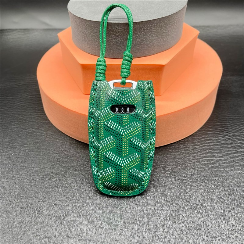 适用于奥迪钥匙套A6L Q5L A4L A8L Q4 Q7 Q8 A3L A5L车钥匙包壳扣