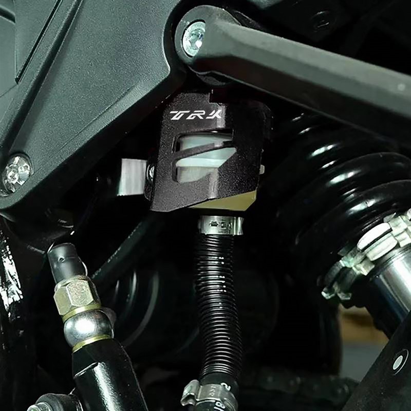 适用贝纳利TRK 502 702 552X幼狮500改装件后刹车油壶保护罩