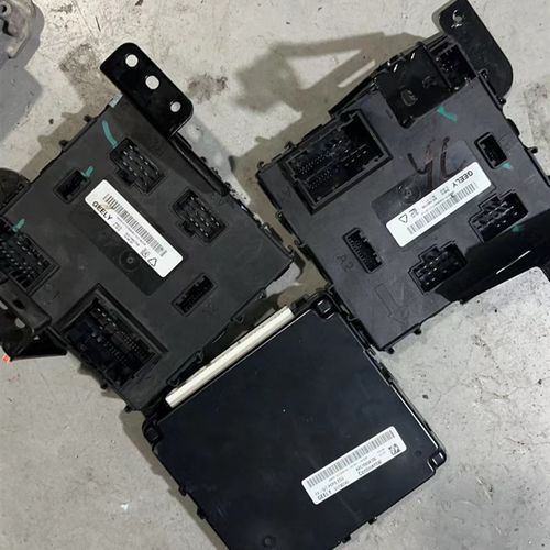 吉利帝豪GS GL车身电脑 中央集控器 BCM 大灯雨刮控制器 车身模块