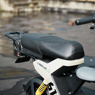 小牛电动车F100配件F0脚垫后照镜婴儿座椅车篮置物盒后备箱改装 大