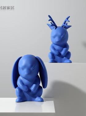 现代简约儿童房可爱蓝色抽象动物摆件家居客厅摆设样板房软装饰品