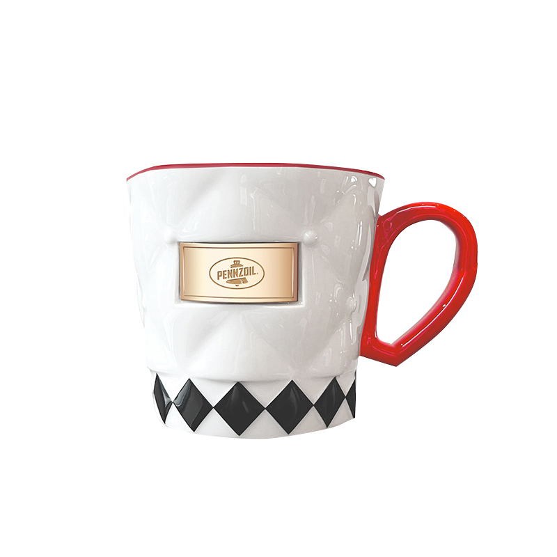 鹏致定制浮雕棋盘格马克杯 美观大方 强化瓷安全耐用易清洗330ml