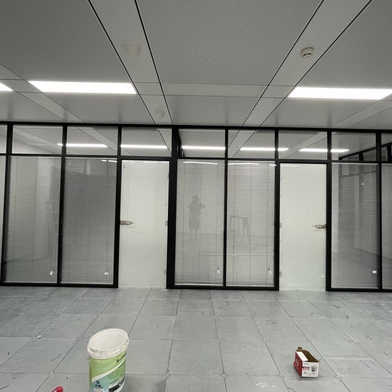 盐城隔断铝合金双层磨砂玻璃墙隔断墙百叶室内高隔断隔音办公隔墙
