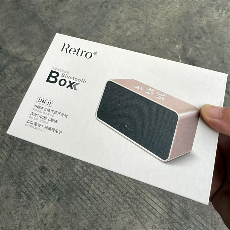 UN11双喇叭便携式金属小音箱 插卡蓝牙迷你小音箱低音炮