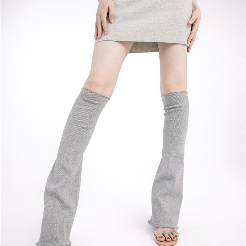 SS2L23秋冬极简风纯色百搭针织喇叭口辣妹阔口弹力显瘦腿套袜套女